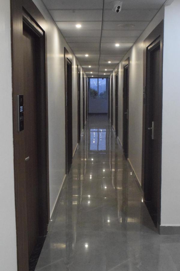 Hotel LAVENDER ELITE Haldipur Exterior foto